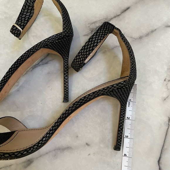 Manolo Blahnik black heeled sandals. Names Choas. Suede fishnet. - Picture 3 of 11